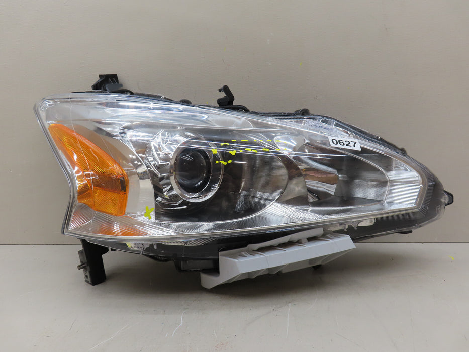 2013-2015 NISSAN ALTIMA FRONT RIGHT PASSENGER HEADLIGHT HALOGEN OEM