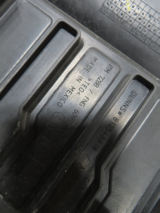 2019-2021 CHEVROLET SILVERADO REAR BUMPER COVER PANEL STEP PAD 812548818 OEM