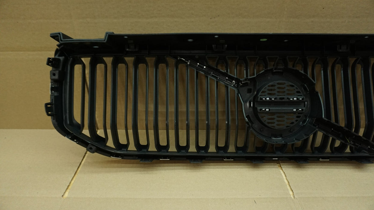 2019-2022 VOLVO XC40 FRONT BUMPER UPPER GRILL GRILLE OEM 31656581 19 20 21 22