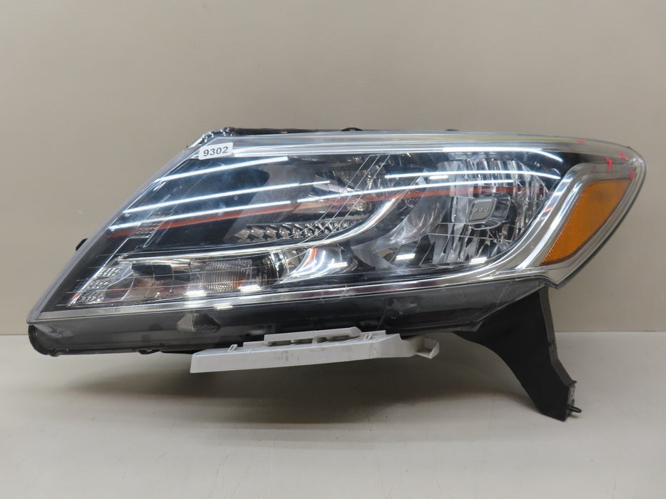 2013-2016 NISSAN PATHFINDER FRINT LEFT DRIVER SIDE HEADLIGHT OEM 9302