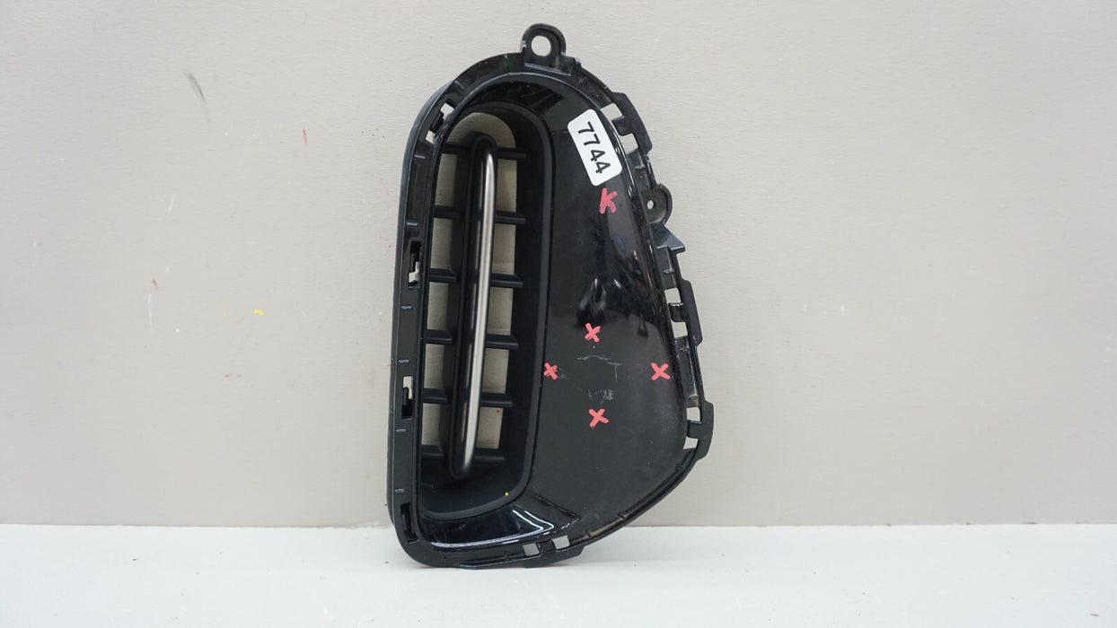 2018-2023 KIA STINGER GT FRONT RIGHT BUMPER GRILLE AIR VENT OEM 86521-J5610