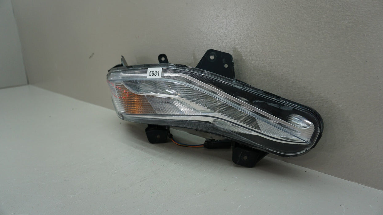 2019-2021 CHEVROLET MALIBU RIGHT PASSENGER TURN SIGNAL FOG LIGHT OEM 84843550
