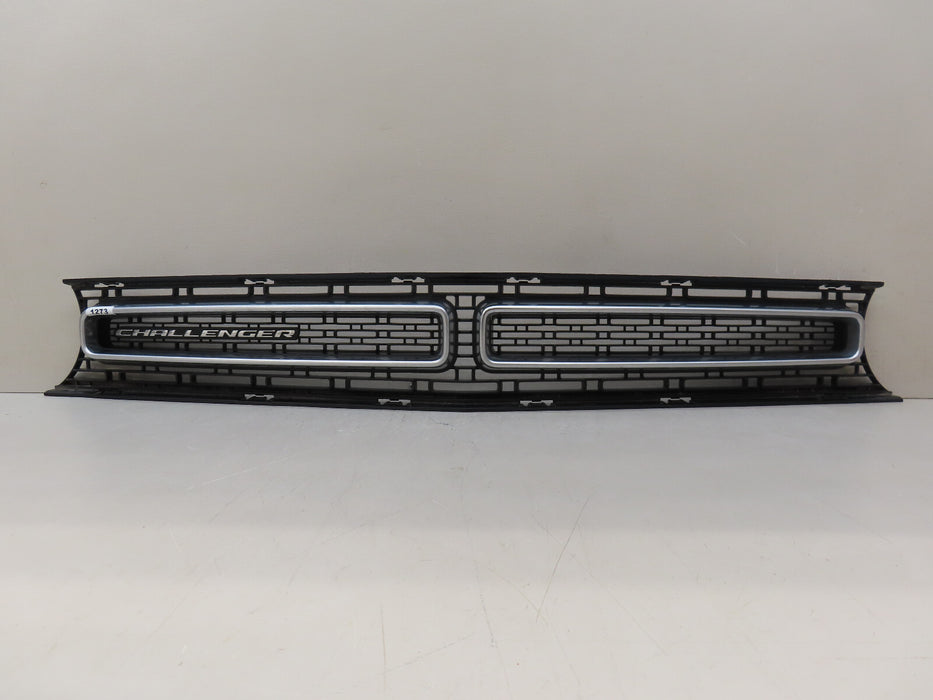 2015-2019 DODGE CHALLENGER FRONT UPPER RADIATOR GRILLE GRILL OEM 9403971