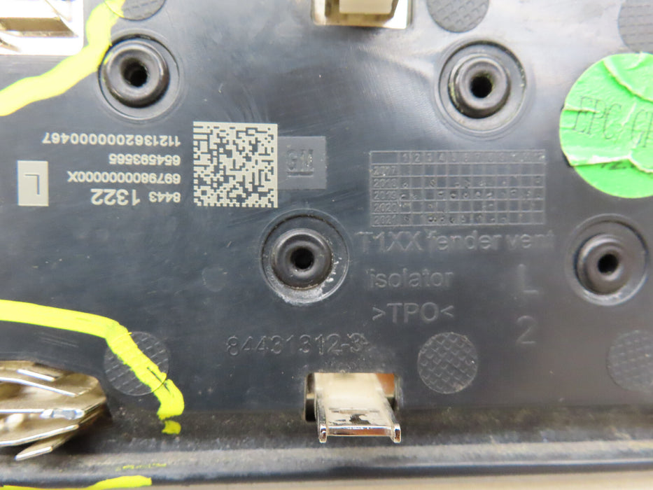 2019-2022 GMC SIERRA 1500 FENDER VENT FRONT LEFT DRIVER SIDE OEM 84431322