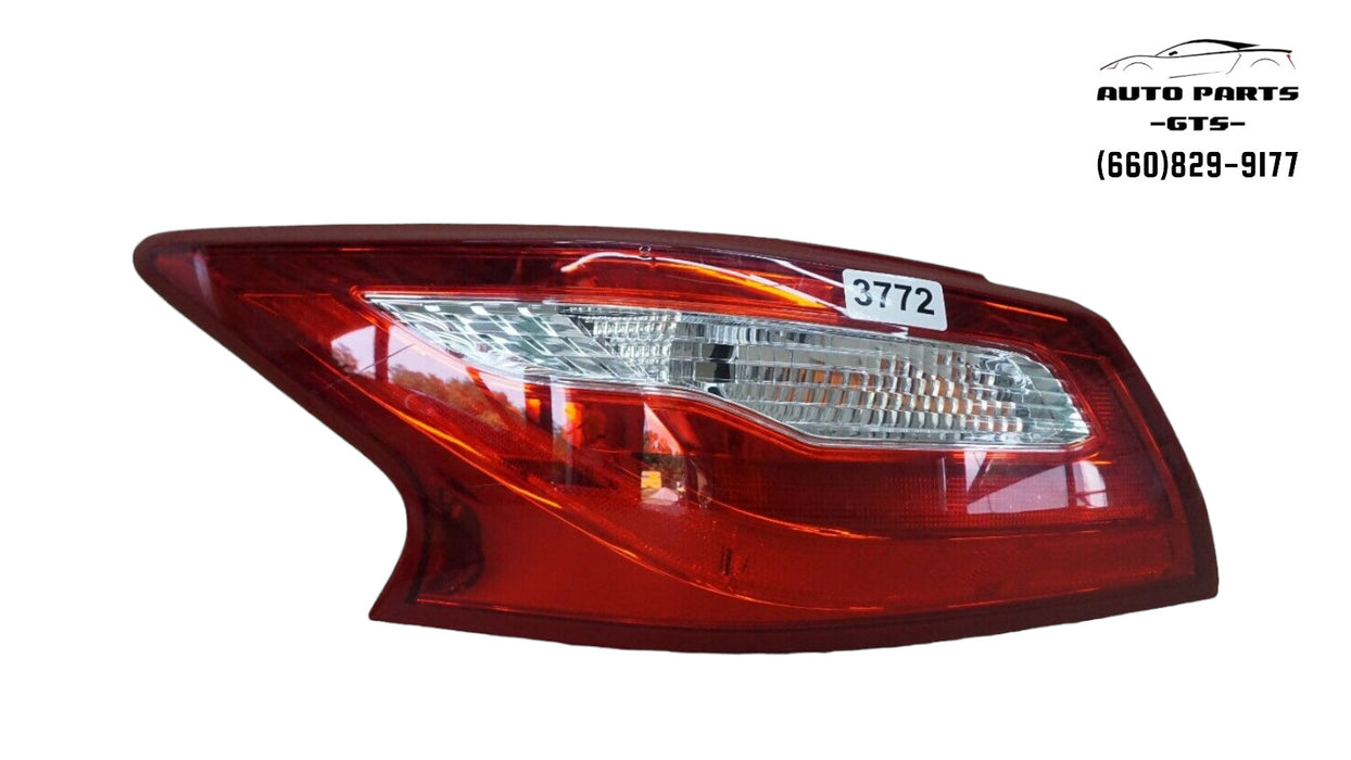 2016-2017 NISSAN ALTIMA REAR LEFT DRIVER SIDE TAIL LIGHT BRAKE LAMP OEM 16 17