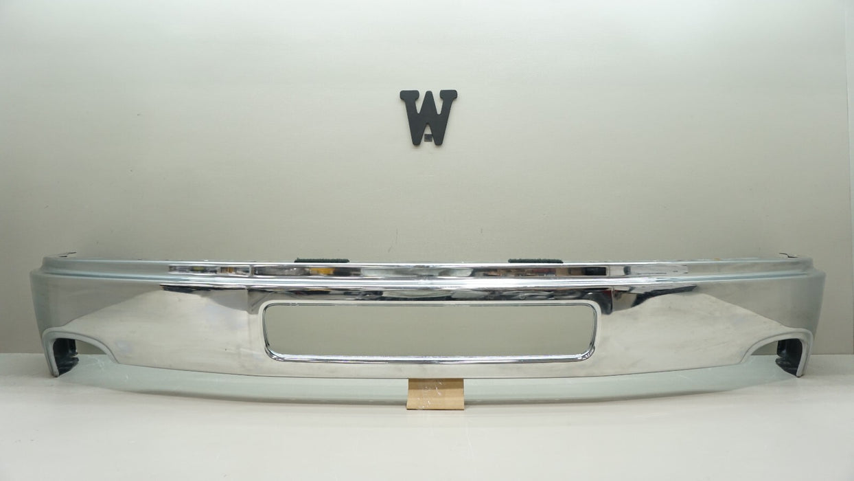 2011-2014 GMC SIERRA TRUCK 2500 3500 HD FRONT CHROME BUMPER OEM 25998989