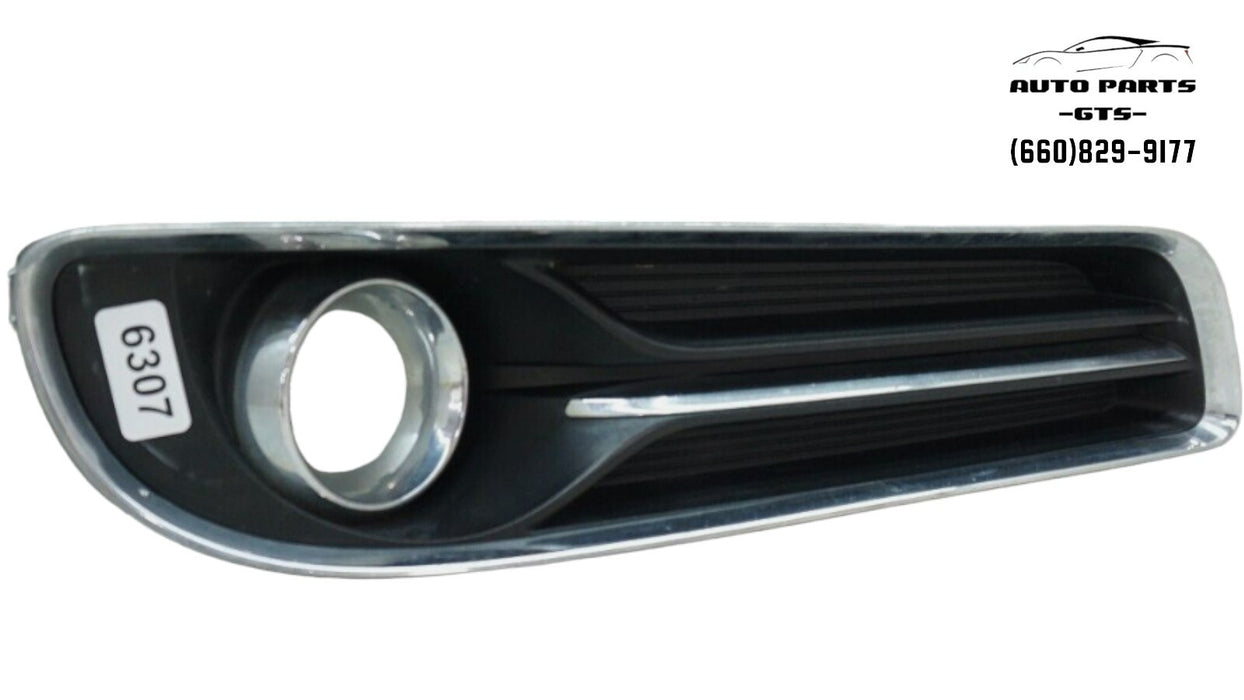 2011-2016 CHRYSLER 300 RIGHT LOWER GRILLE FOG LIGHT BEZEL TRIM OEM 11LX-197AB
