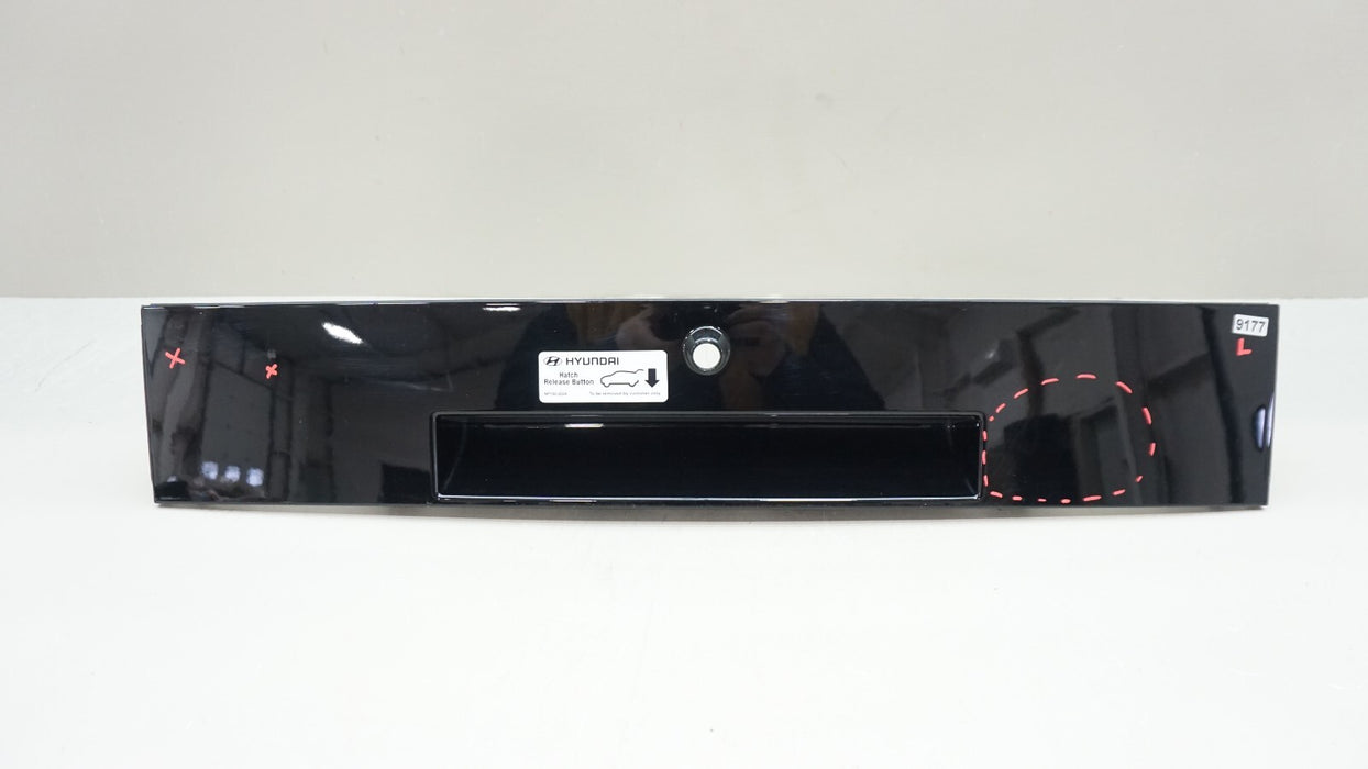 2024-2025 HYUNDAI SANTA FE TAILGATE LIFTGATE BACK DOOR MOLDING OEM 87311-R6010