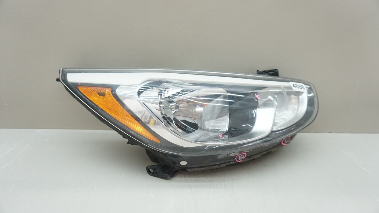 2015-2017 HYUNDAI ACCENT FRONT RH RIGHT PASSENGER SIDE HALOGEN HEADLIGHT OEM