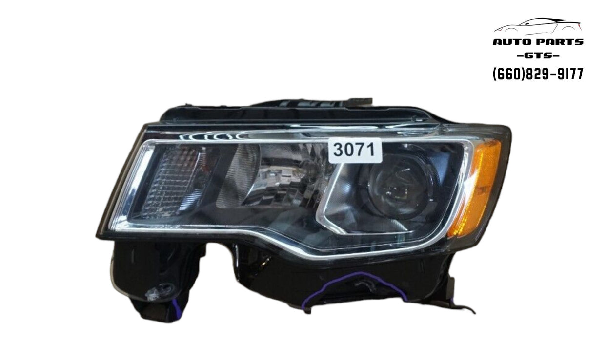 2017-2021 JEEP GRAND CHEEROKE FRONT DRIVER SIDE HEADLIGHT HEAD HALOGEN LAMP OEM