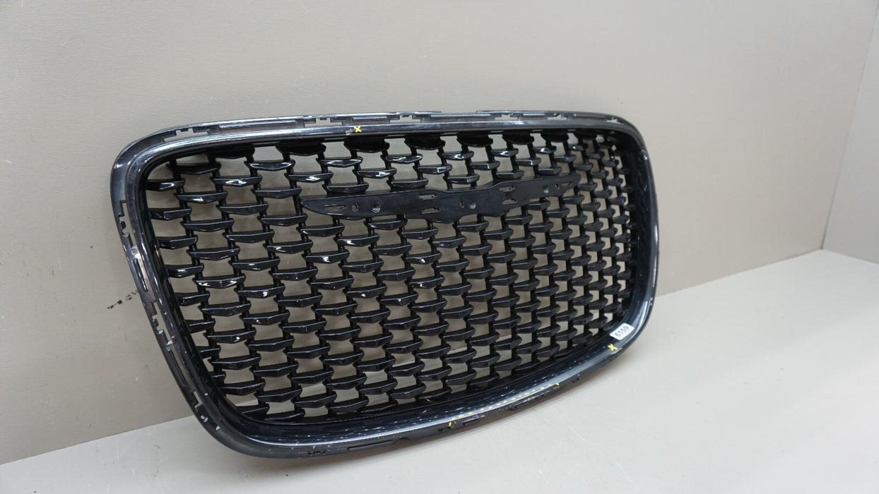 2015-2021 CHRYSLER 300 FRONT MAIN UPPER GRILLE 5SW18TRMAD OEM