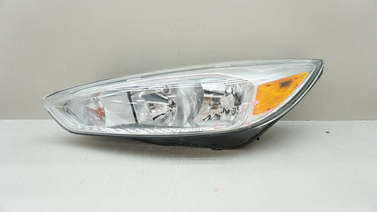 2015-2018 FORD FOCUS FRONT LH LEFT DRIVER SIDE HALOGEN HEADLIGHT OEM