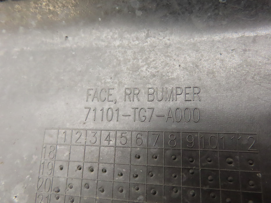 2019-2021 HONDA PILOT REAR BUMPER COVER OEM 71101-TG7-A000