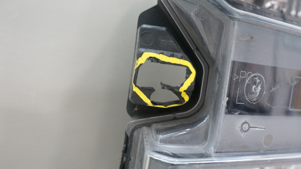 2019-2021 CHEVROLET SILVERADO 1500 FRONT LEFT DRIVER SIDE HALOGEN HEADLIGHT OEM