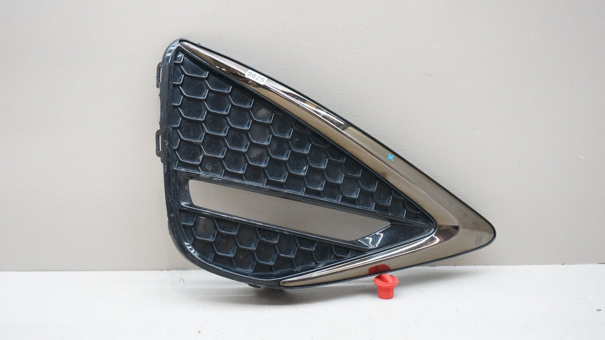 2019-2022 ACURA ILX FRONT RIGHT SIDE FOG LIGHT TRIM COVER OEM 71107-T3R-A3