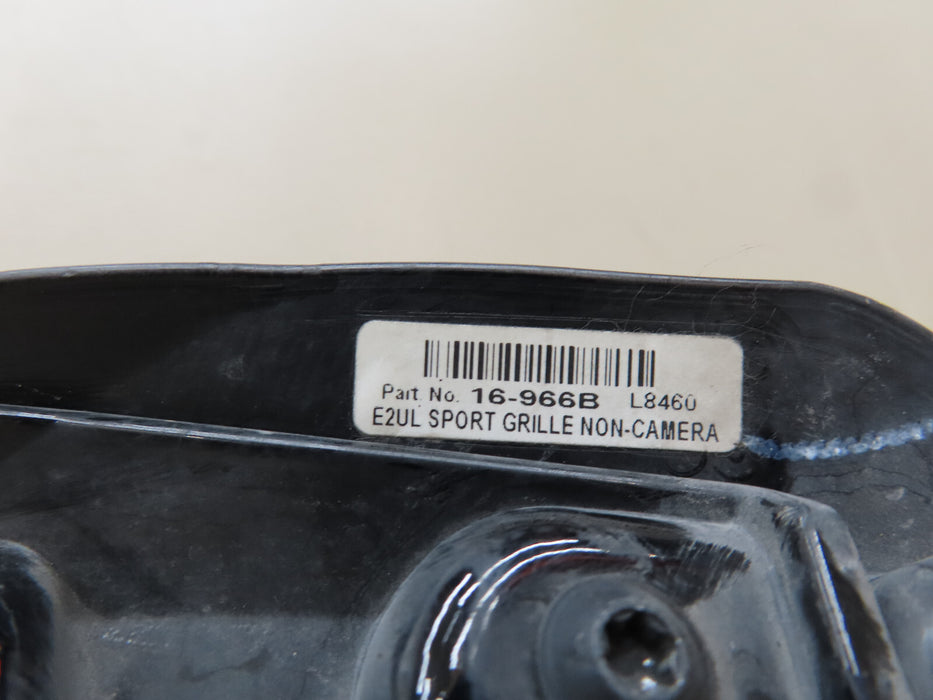 2019-2022 CADILLAC XT4 SPORT FRONT RADIATOR GRILLE GRILL W/EMBLEM OEM 84582860