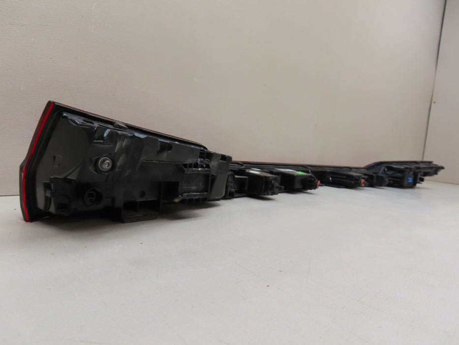 2019-2021 AUDI E-TRON REAR CENTER TRUNK TAIL LIGHT OEM