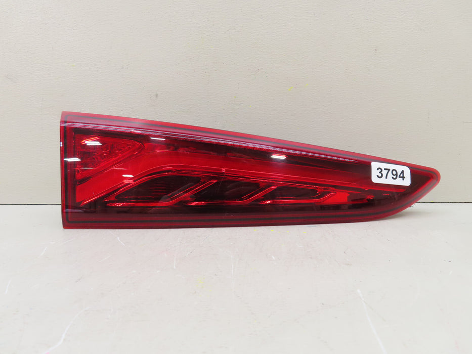 2018-2023 HYUNDAI KONA REAR LEFT DRIVER INNER TAIL LIGHT LED OEM 92403-J91