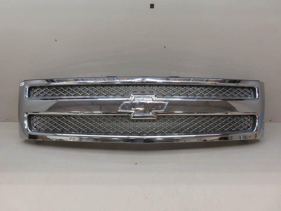 2007-2013 CHEVROLET SILVERADO 1500 FRONT RADIATOR GRILLE GRILL OEM