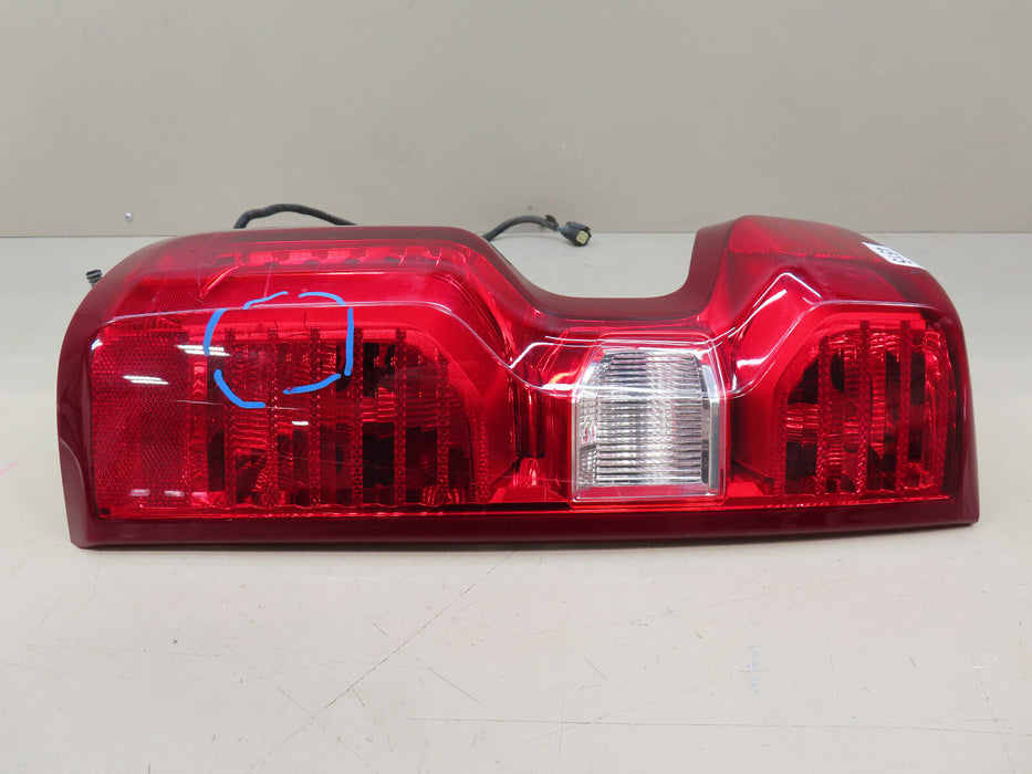 2019-2023 CHEVROLET SILVERADO 1500 2500 3500 REAR LEFT DRIVER TAIL LIGHT OEM