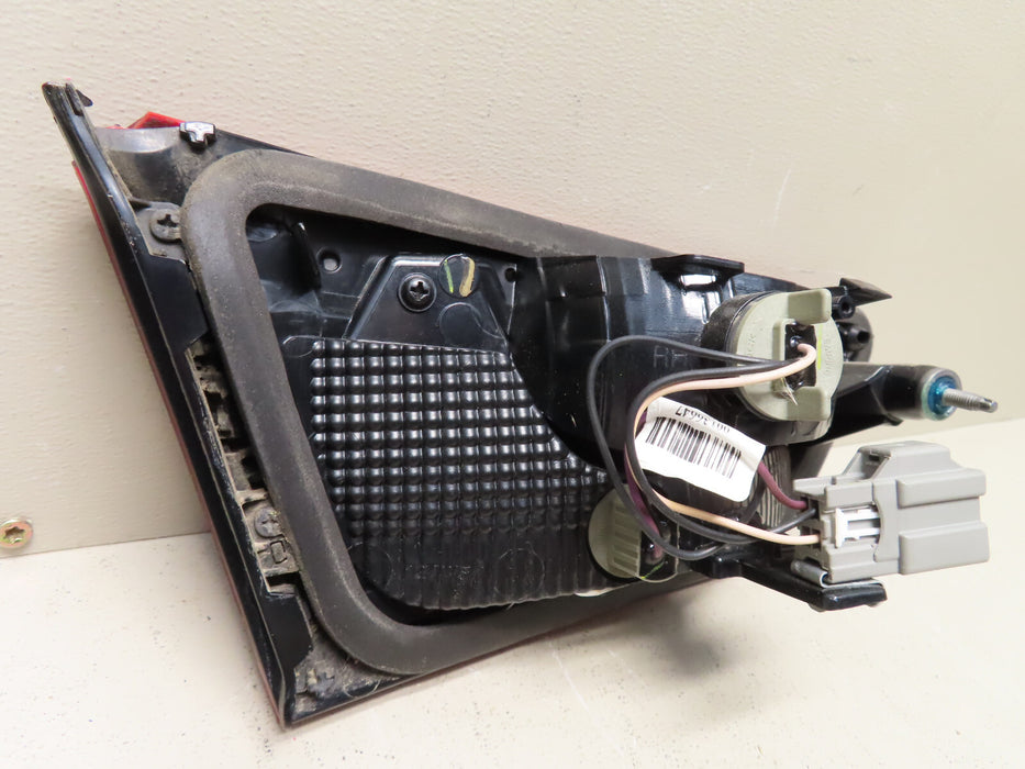 2016 - 2021 CHEVROLET MALIBU REAR RIGHT RH INNER TAILLIGHT LAMP OEM
