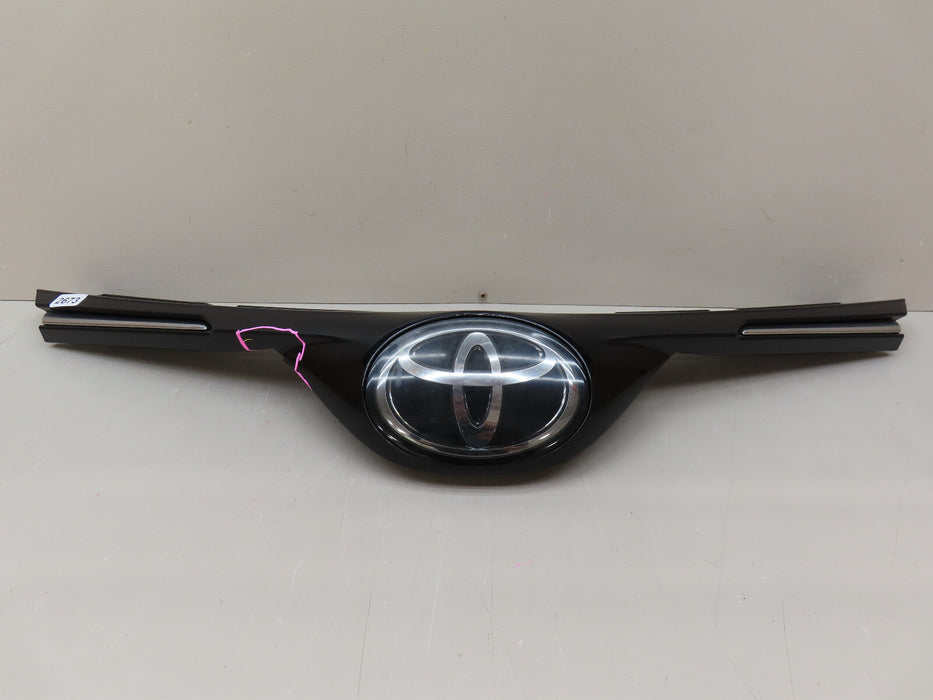 2016-2018 TOYOTA RAV4 FRONT UPPER GRILL GRILLE W/CAMERA OEM 53101-0R120