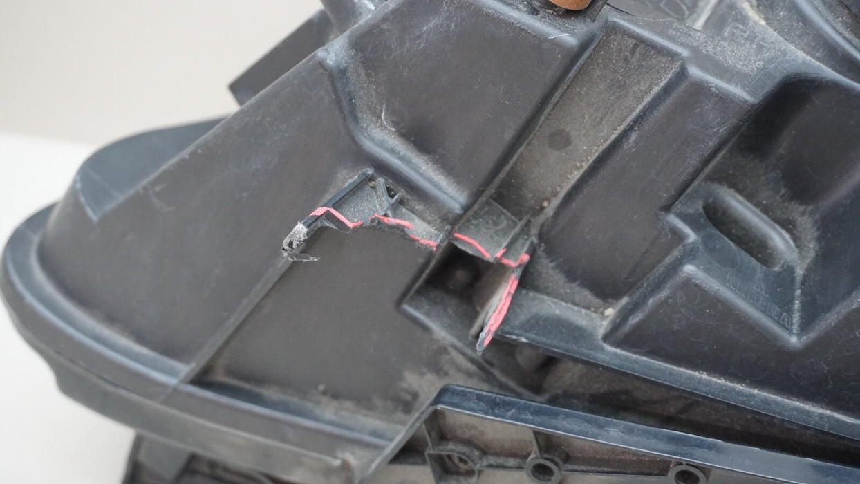 2015-2021 DODGE CHARGER FRONT RH RIGHT PASSENGER SIDE HALOGEN HEADLIGHT OEM