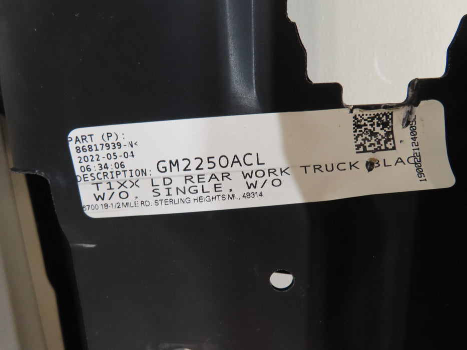 2019-2021 CHEVROLET/GMC SILVERADO-SIERRA 1500 REAR METAL BUMPER OEM 86817939