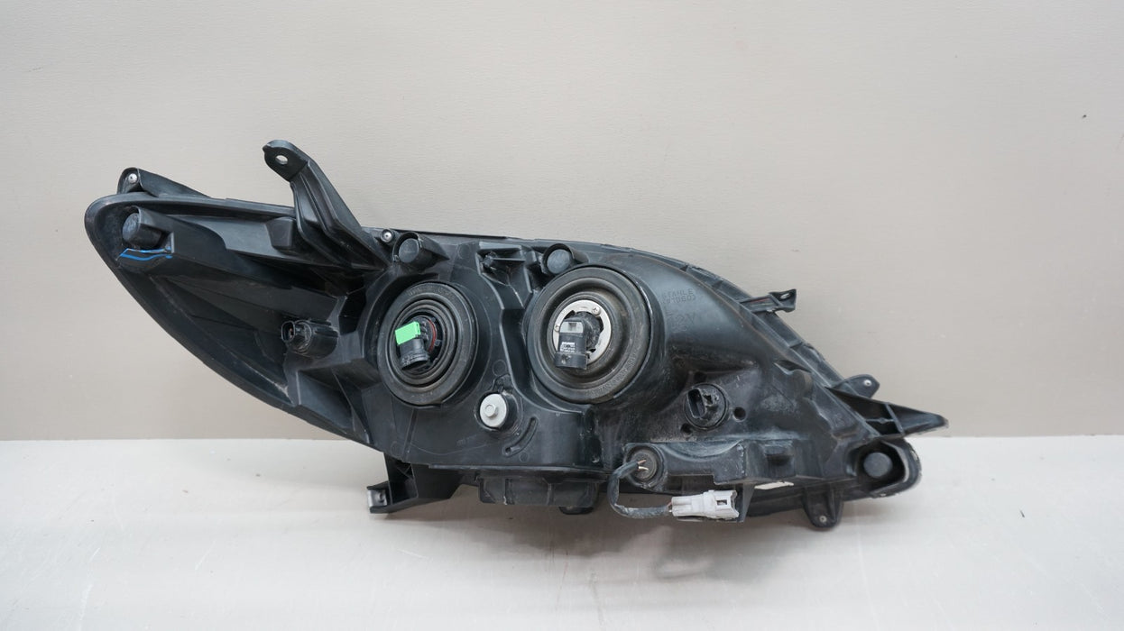 2015-2020 TOYOTA SIENNA FRONT LEFT DRIVER SIDE HALOGEN BLACK HEADLIGHT OEM