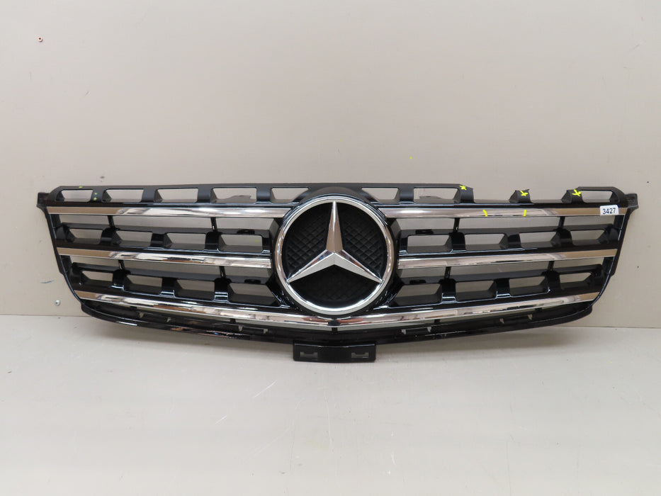 2012-2015 MERCEDES-BENZ ML CLASS W166 FRONT RADIATOR GRILLE OEM A0008880060
