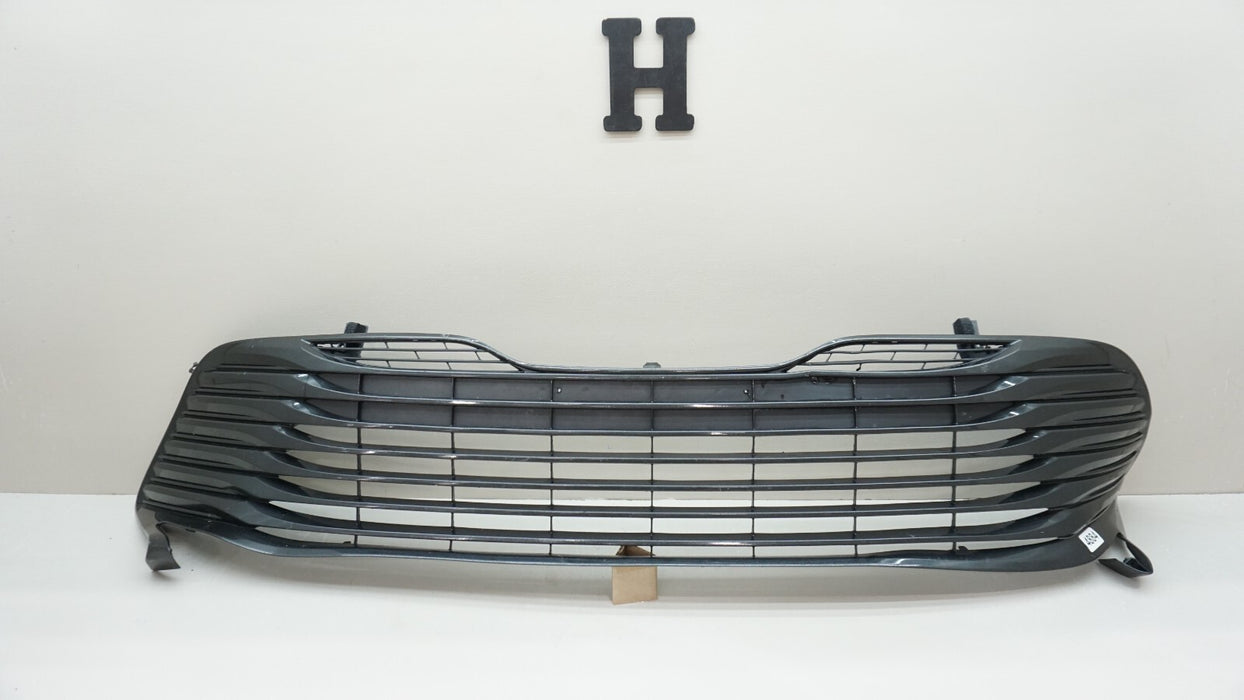 2018-2020 TOYOTA CAMRY FRONT LOWER RADIATOR GRILLE 53113-06010 OEM 18 19 20