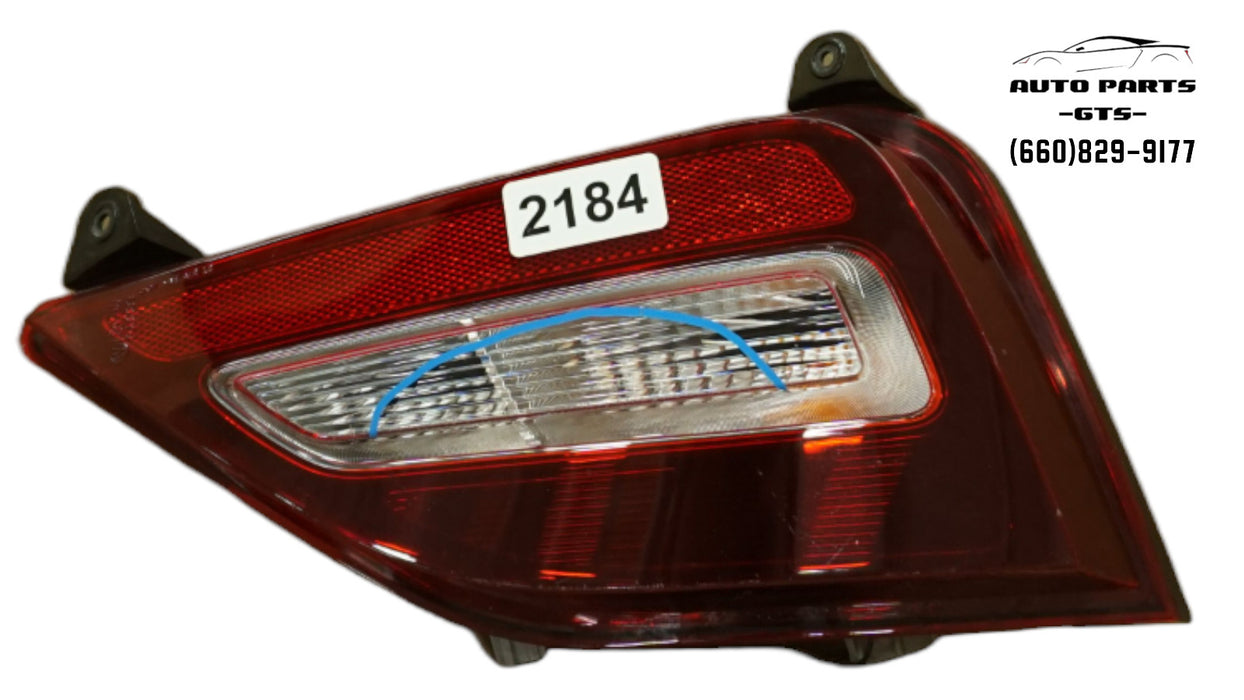 2019-2020 HYUNDAI SANTA FE REAR RIGHT PASSENGER SIDE BACK UP LIGHT OEM 92406S10