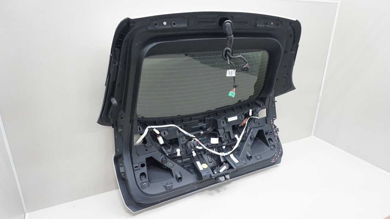 2019-2022 JEEP CHEROKEE LATITUDE REAR TAILGATE LIFTGATE OEM