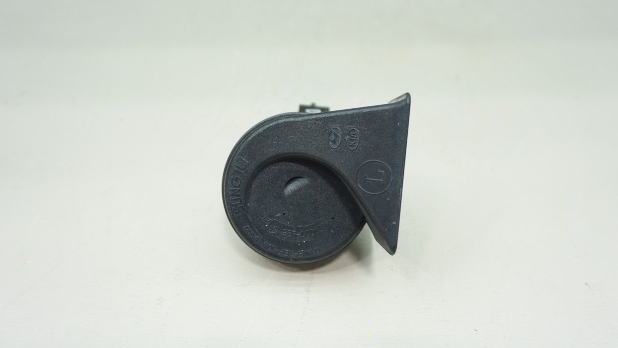 2018-2023 KIA STINGER FRONT RIGHT SIDE LOW NOTE TONE HORN SIGNAL 96611-J5000 OEM