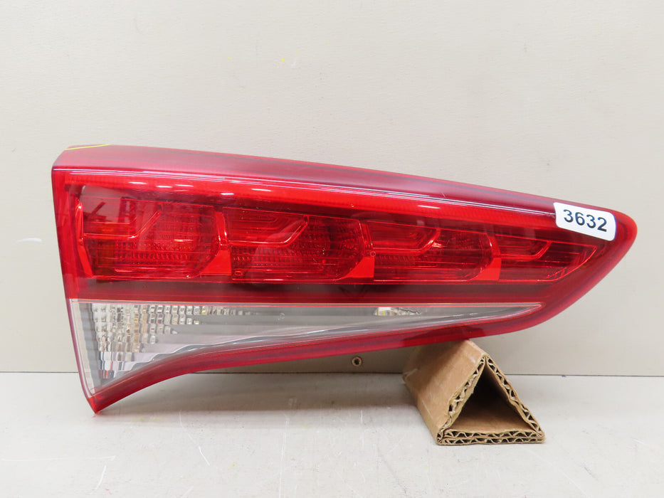 2016 2017 2018 HYUNDAI TUCSON REAR LEFT DRIVER TAIL LIGHT INNER OEM 92403-D3