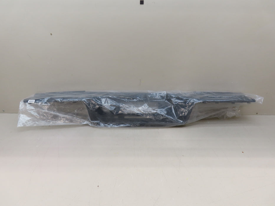 2015-2022 CHEVROLET COLORADO/GMC CANYON REAR UPPER STEP PAD BUMPER COVER OEM