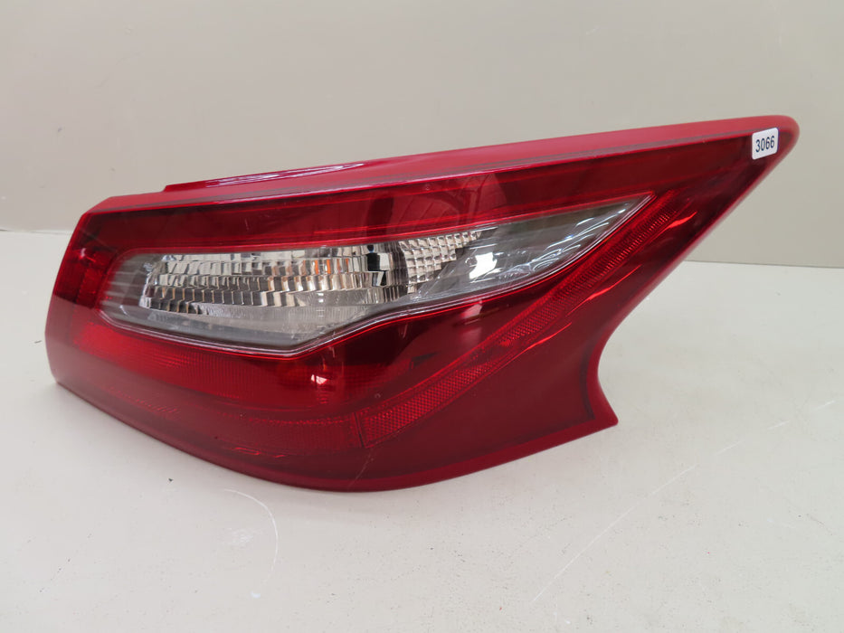 2016 2017 2018 NISSAN ALTIMA RIGHT TAIL LIGHT LAMP OEM