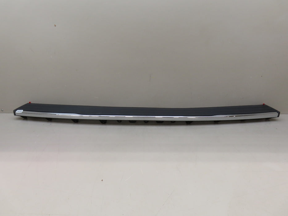 2015-2020 CHEVROLET TAHOE GMC YUKON REAR BUMPER STEP PLATE COVER OEM 29936468