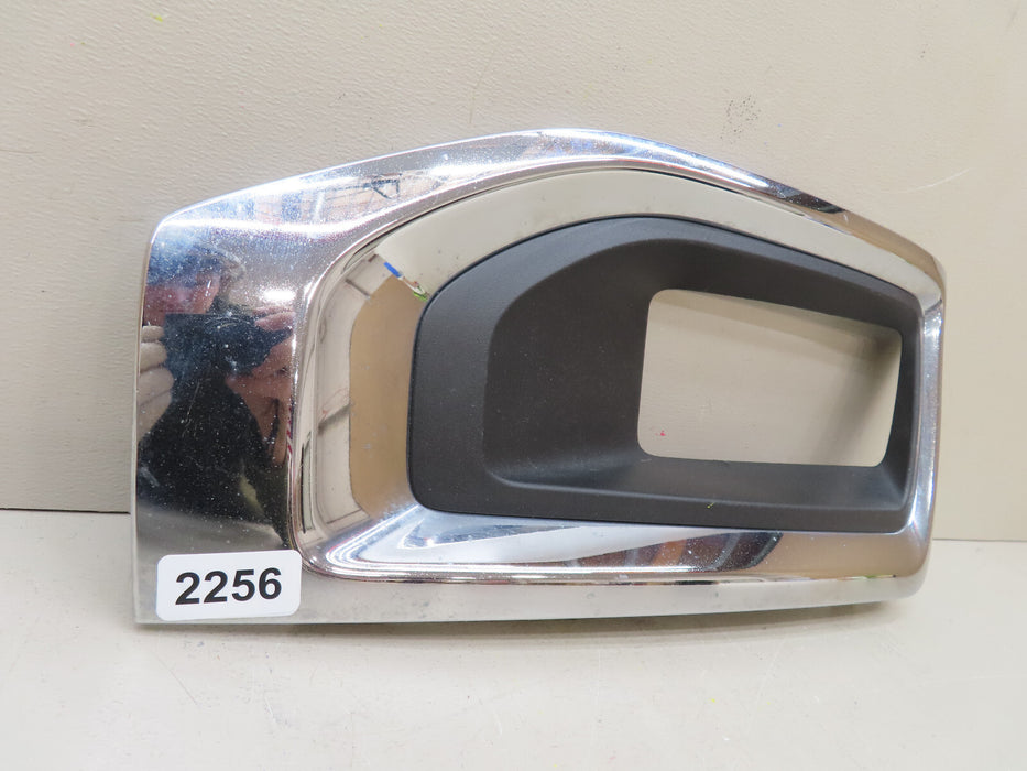 2015-2020 GMC/CADILLAC YUKON-ESCALADE FRONT LEFT DRIVER FOG LIGHT BEZEL OEM