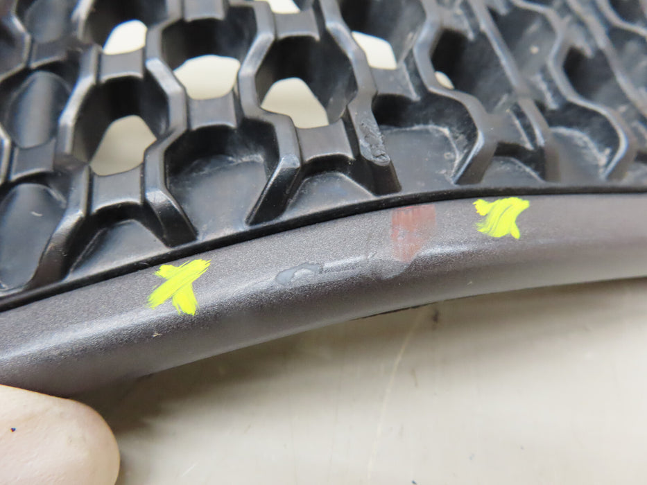 2019-2022 JEEP CHEROKEE FRONT RADIATOR GRILL GRILLE INSERT # 3 OEM