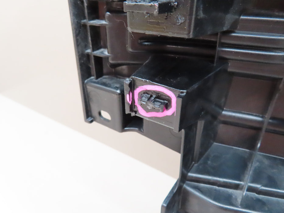 2019-2021 CHEVROLET SILVERADO 1500 FRONT BUMPER RADIATOR GRILLE OEM 84128450