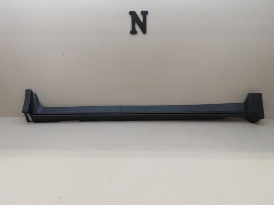 2018-2023 CHEVROLET EQUINOX RIGHT PASSENGER SIDE ROCKER PANEL OEM 84088951