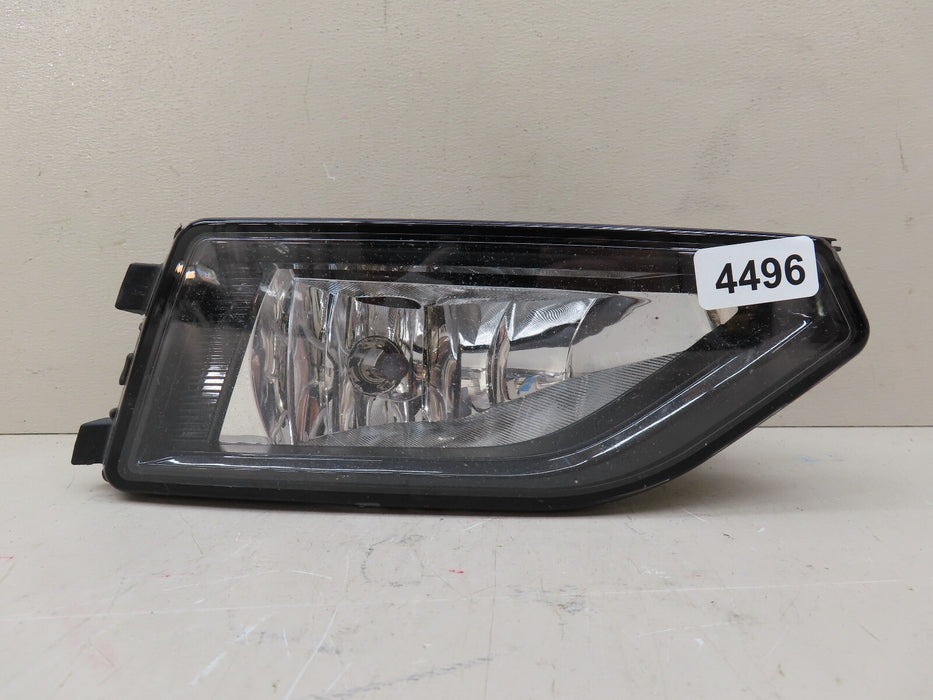 2018-2020 VOLKSWAGEN ATLAS FRONT RIGHT PASSENGER SIDE FOG LIGHT OEM