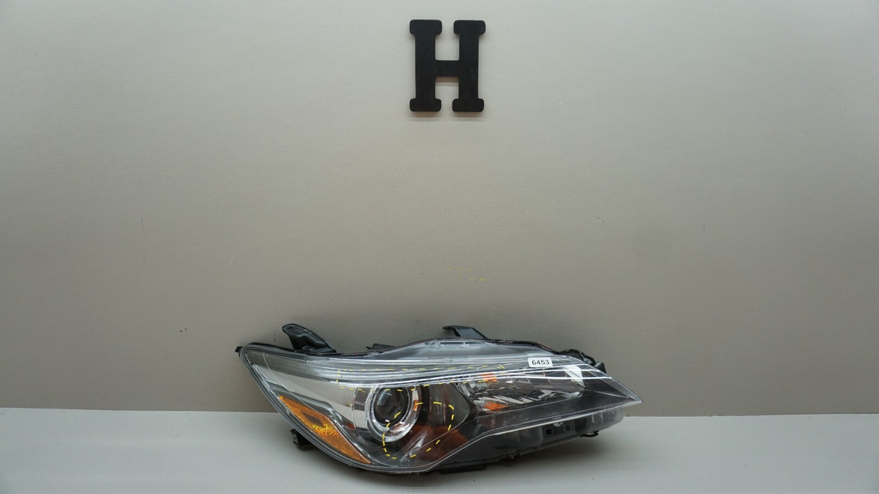 2015-2017 TOYOTA CAMRY FRONT RH RIGHT PASSENGER SIDE HEADLIGHT OEM
