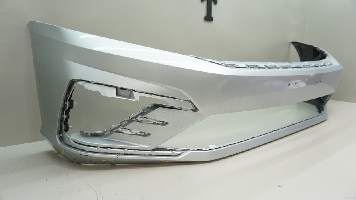 2015-2018 VOLKSWAGEN JETTA GLI FRONT BUMPER COVER 561.807.221.E OEM 15 16 17 18