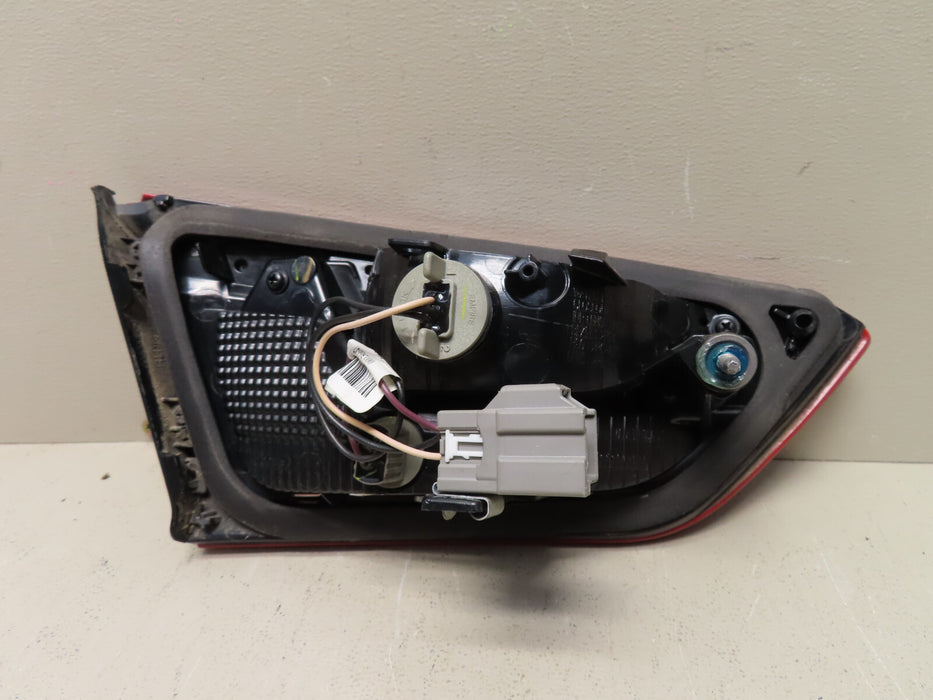 2016 - 2021 CHEVROLET MALIBU REAR RIGHT RH INNER TAILLIGHT LAMP OEM