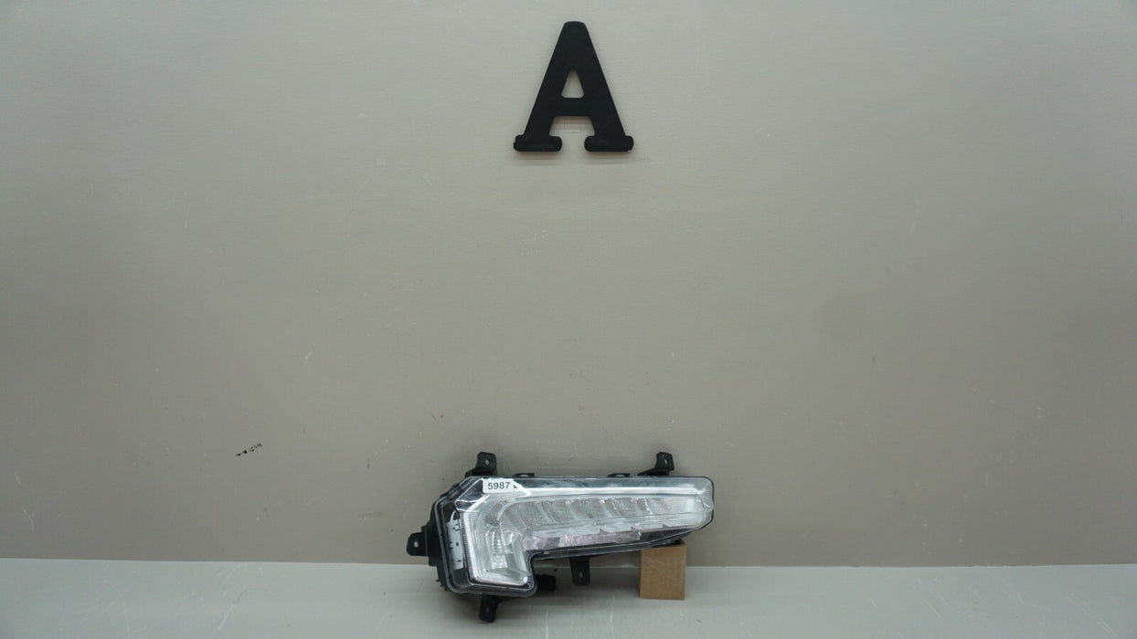 2016-2018 CHEVROLET MALIBU FRONT RH RIGHT PASSENGER SIDE FOG LIGHT LAMP OEM