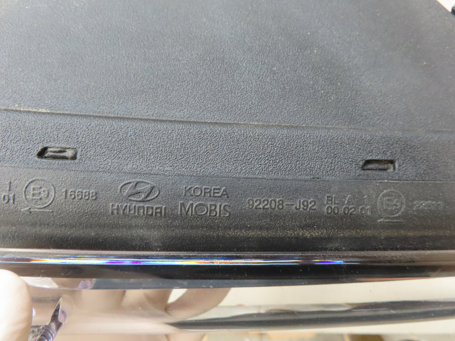 2019-2021 HYUNDAI KONA FRONT RIGHT PASSENGER SIDE DRL OEM