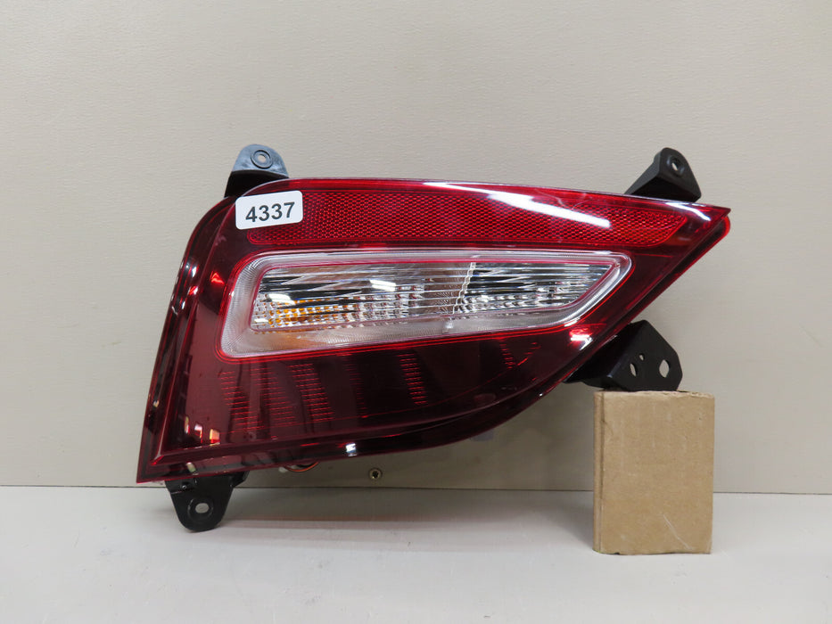 2019 2020 HYUNDAI SANTA FE REAR BUMPER BACKUP LIGHT LEFT DRIVER SIDE CAPA
