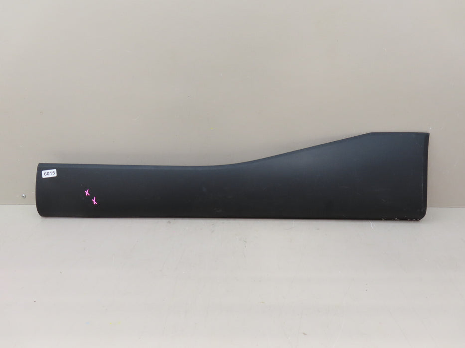 2022-2024 HYUNDAI SANTA CRUZ FRONT RIGHT PASSENGER SIDE DOOR LOWER MOLDING OEM